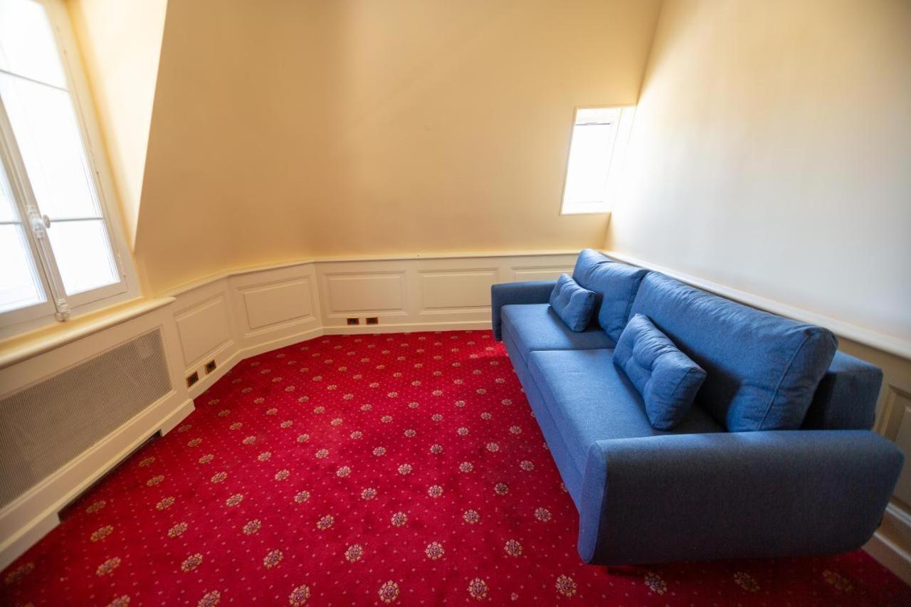 Les Frenes En Provence-Chateau Zen Aviñón Habitación foto