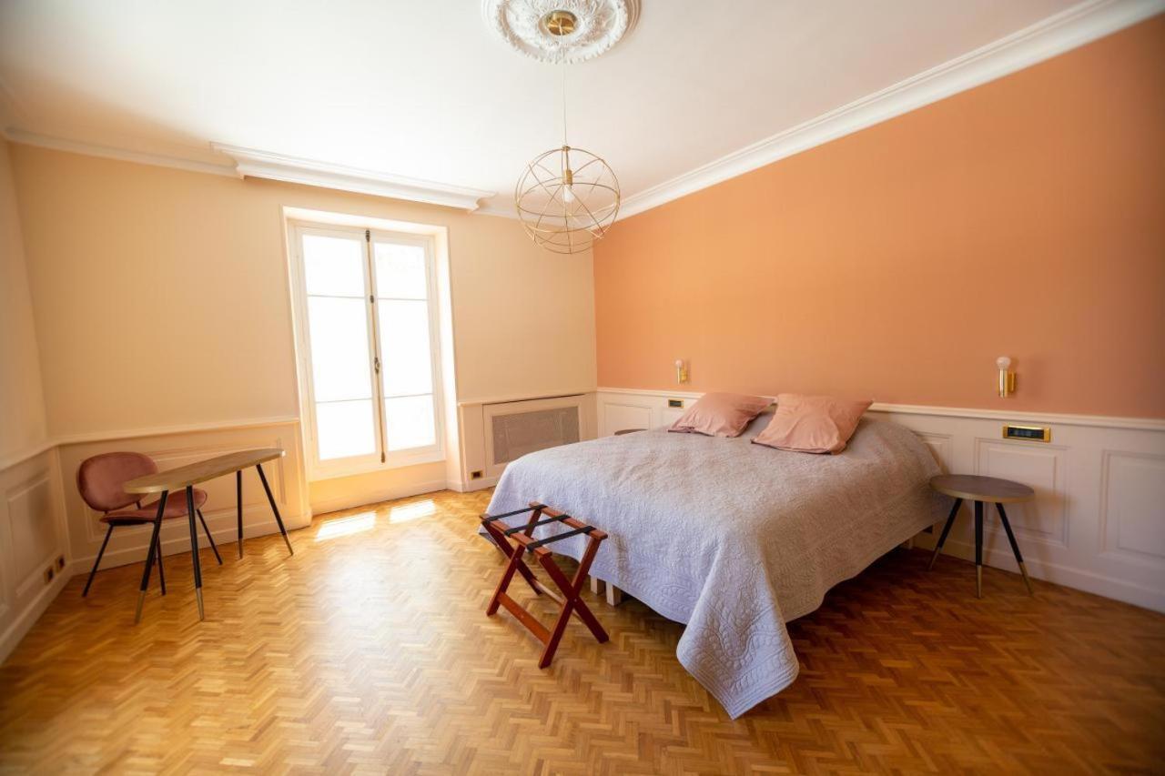 Les Frenes En Provence-Chateau Zen Aviñón Habitación foto
