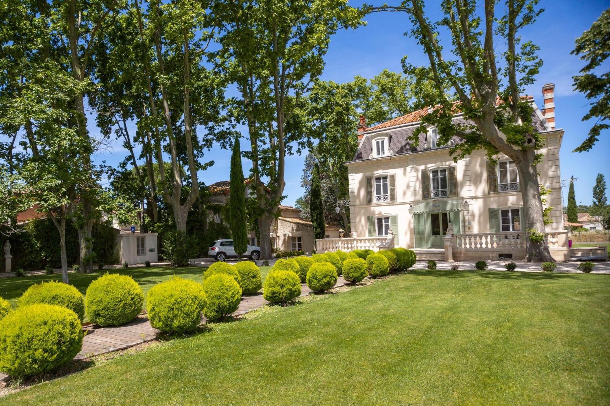 Les Frenes En Provence-Chateau Zen Aviñón Exterior foto