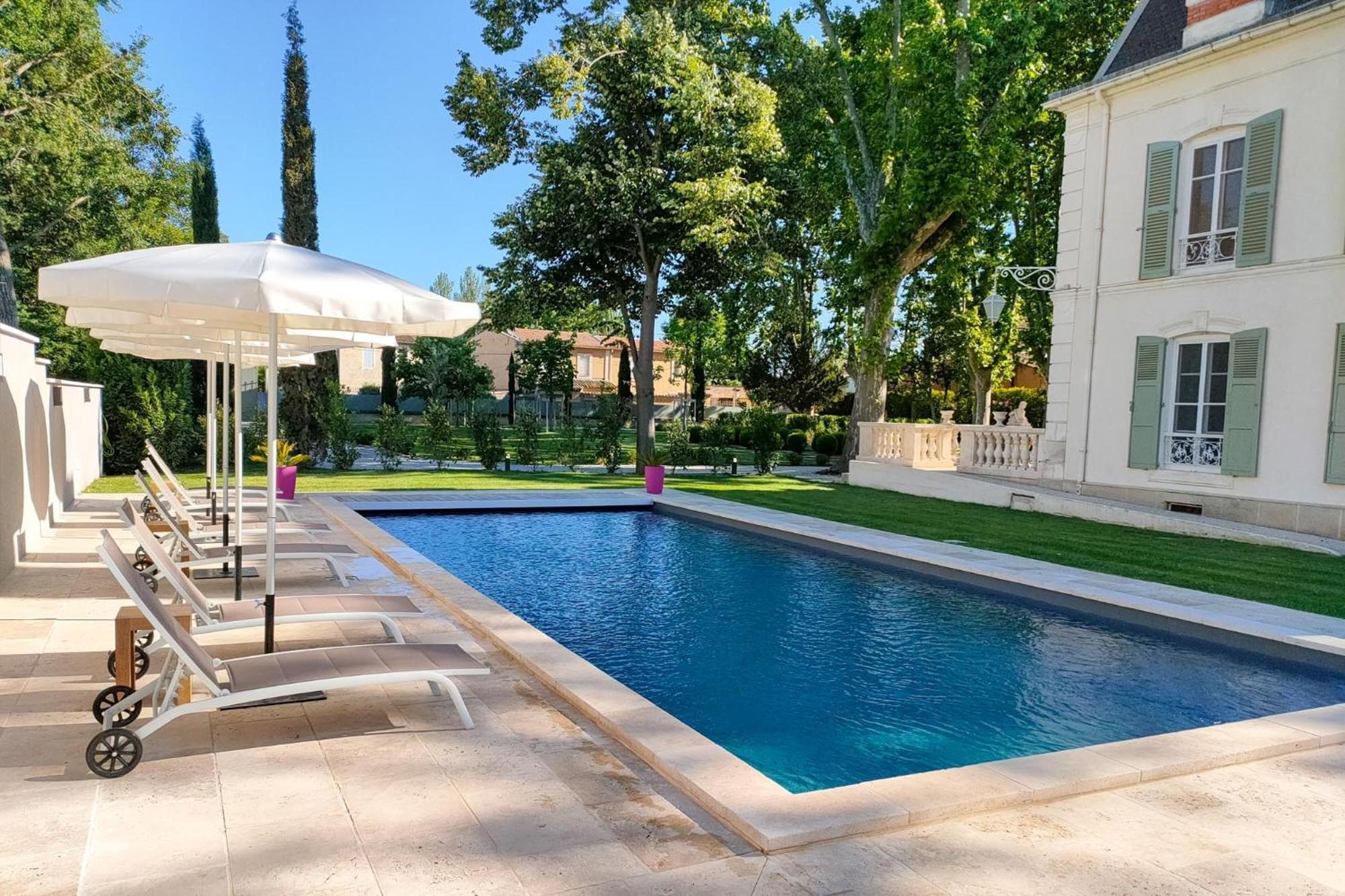 Les Frenes En Provence-Chateau Zen Aviñón Exterior foto